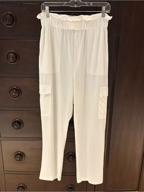 Women's White Elastic-Waist Cargo Joggers